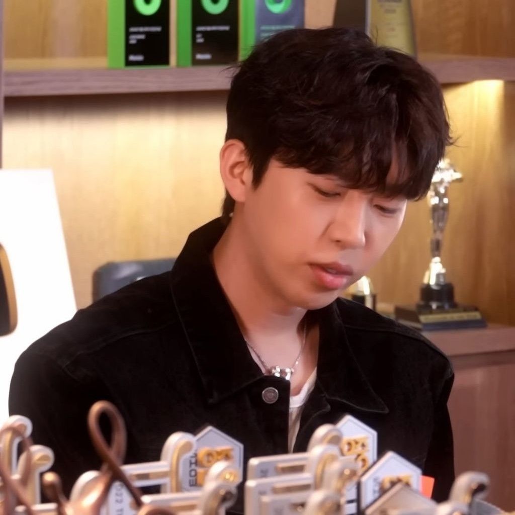 A moment captured by a fan of Lim Youngwoong