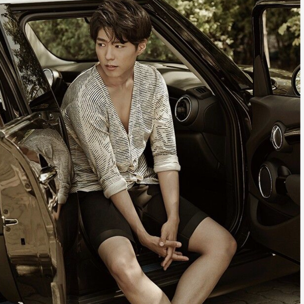 A moment captured by a fan of Park Bogum