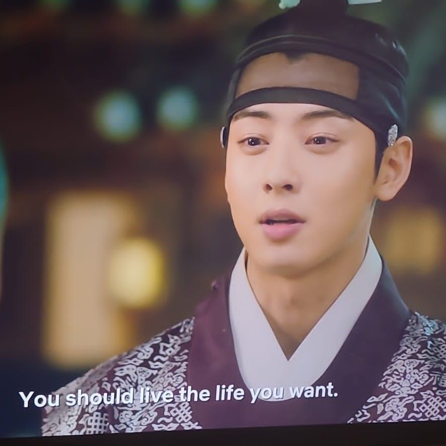 Latest photo of Cha Eunwoo