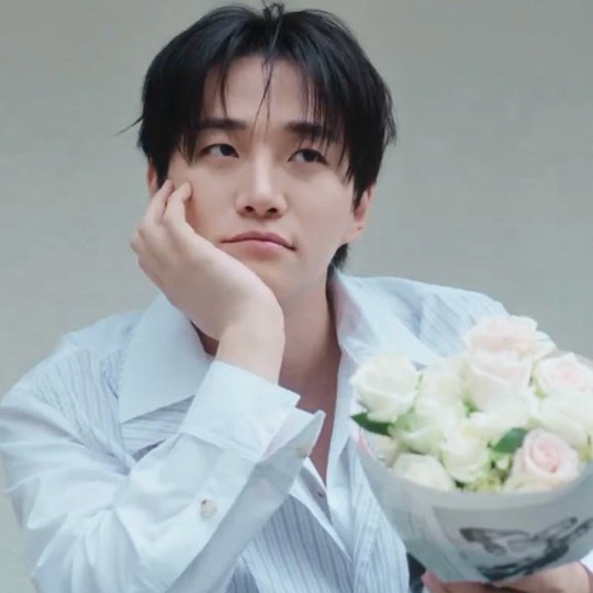 粉丝拍下的李俊昊瞬间