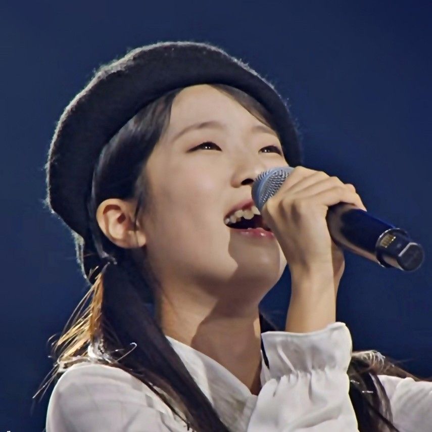 Behind-the-scenes cut of Bin Yeseo