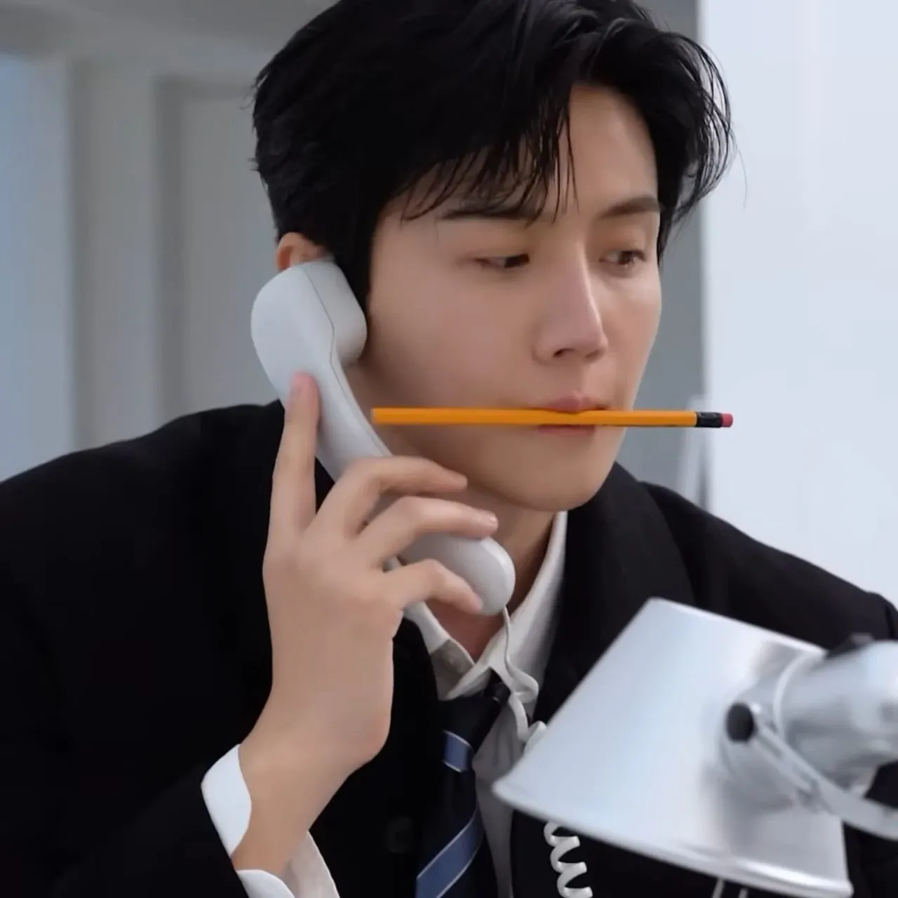 Behind-the-scenes cut of Kim Seonho