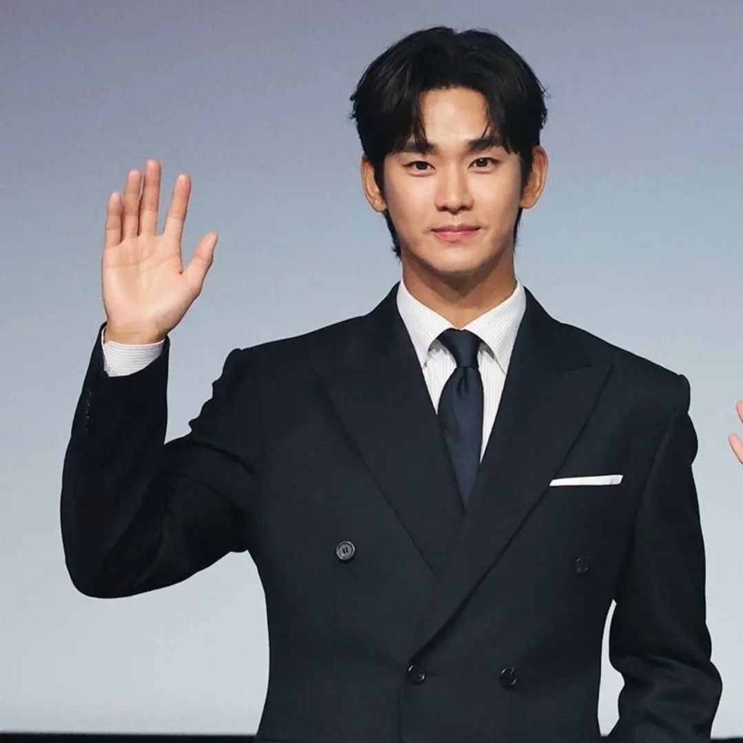 キム・スヒョンのビハインドカット