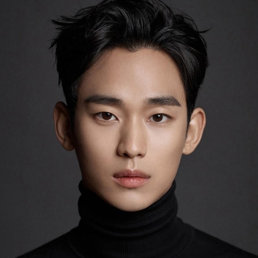 A moment captured by a fan of Kim Soohyun