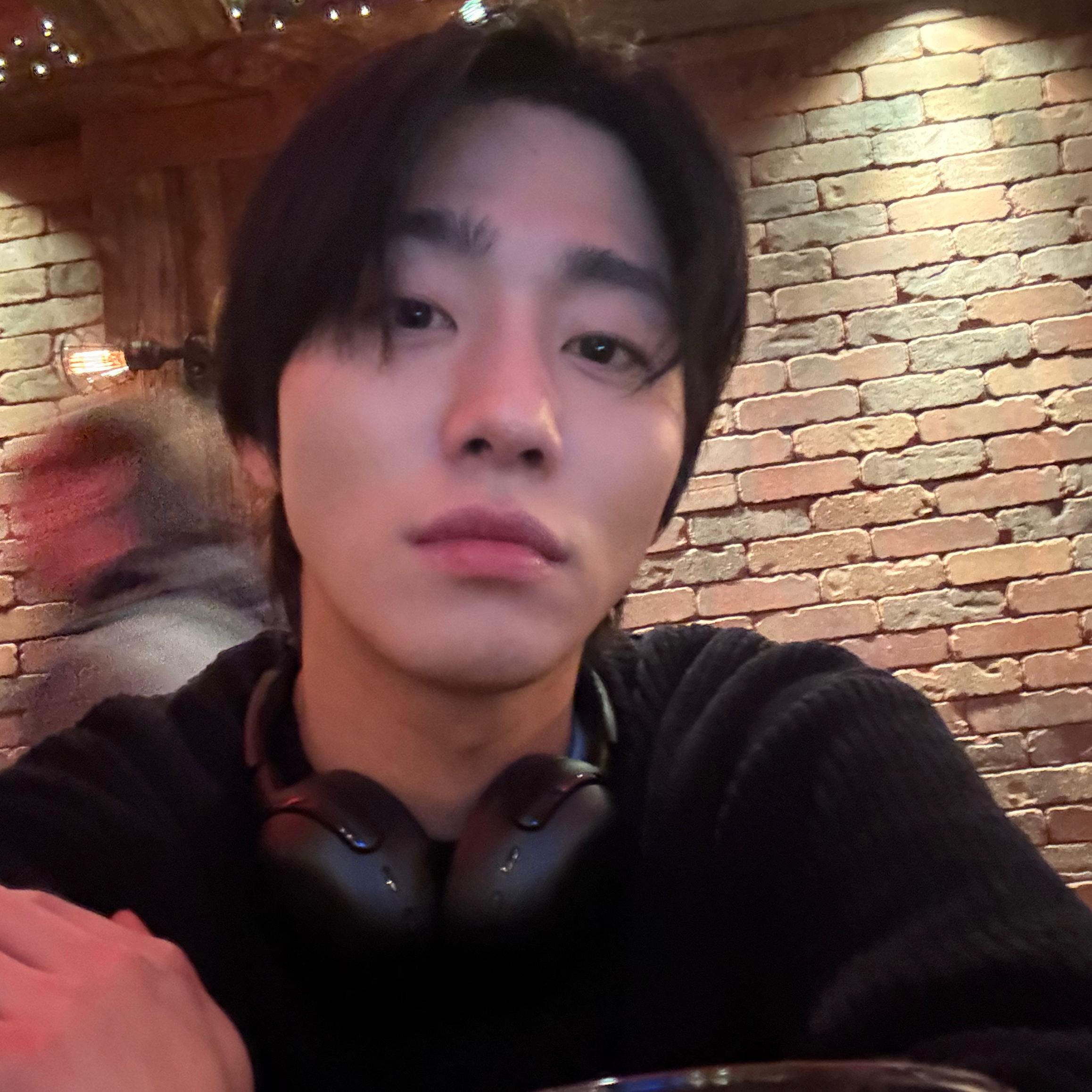 Foto kegiatan terbaru dari Ahn Hyoseop