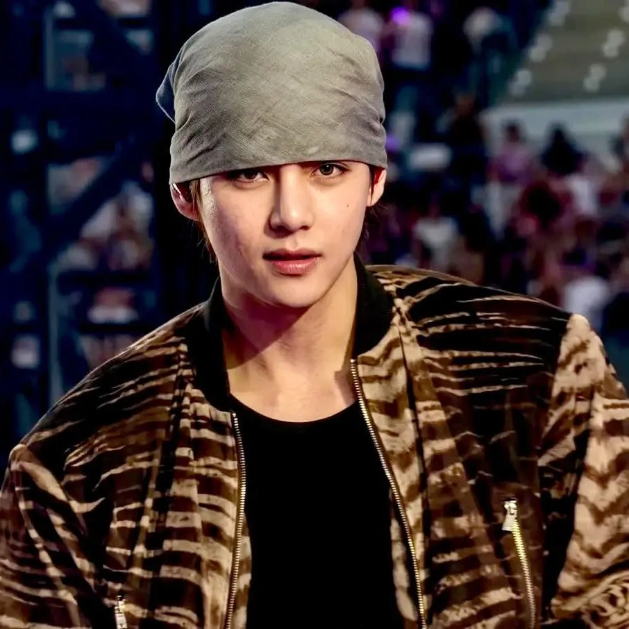 Recent activity shot of Kim Taehyung (V)