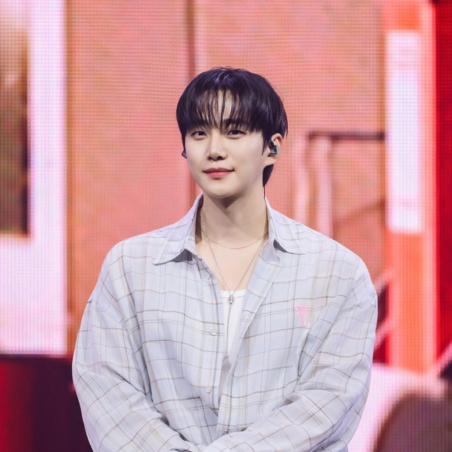 イ・ジュノの最近の活動ショット