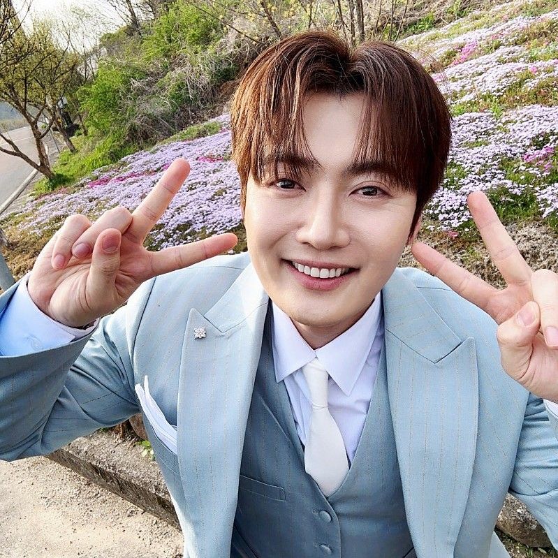 Behind-the-scenes cut of Son Binah