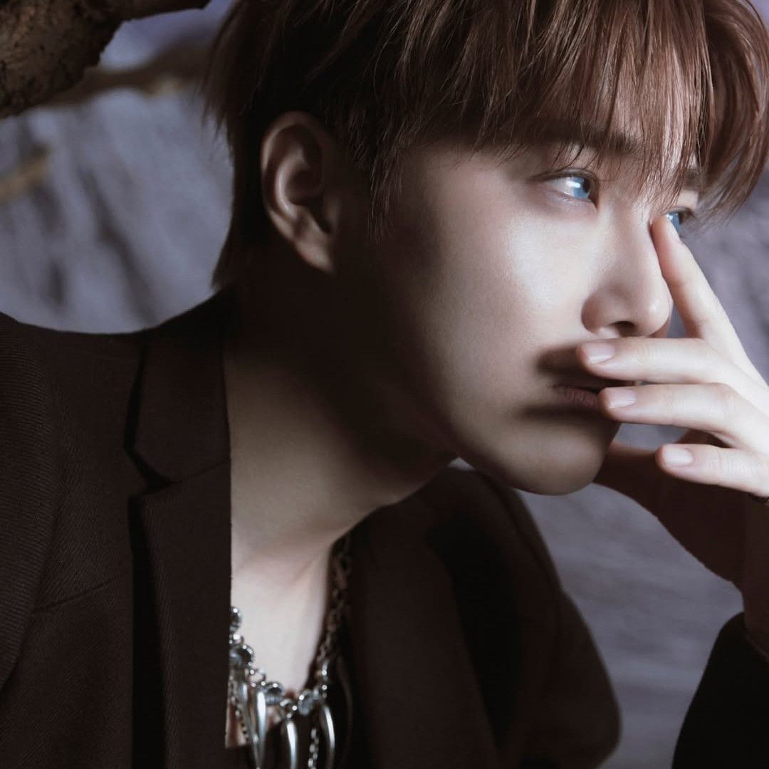 수호 최근 활동샷