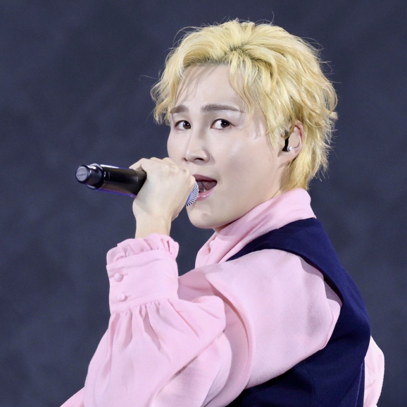 粉絲拍下的金熙栽瞬間