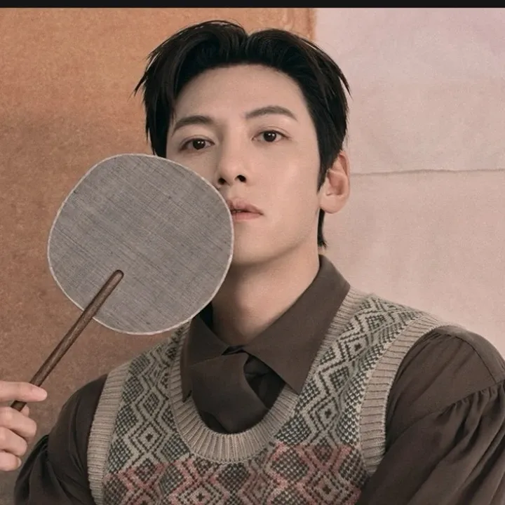 Behind-the-scenes cut of Ji Changwook