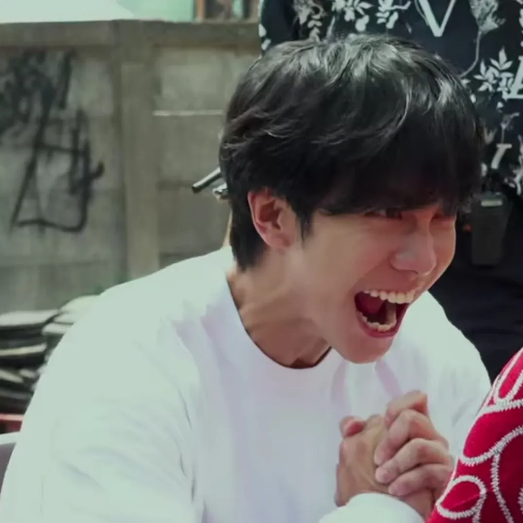 Cuplikan di balik layar dari Lee Seunggi