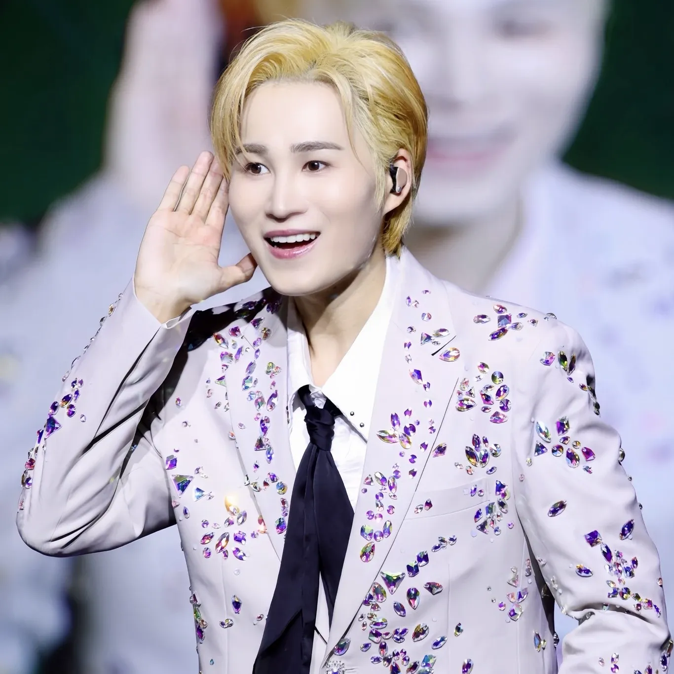 김희재의 비하인드 컷