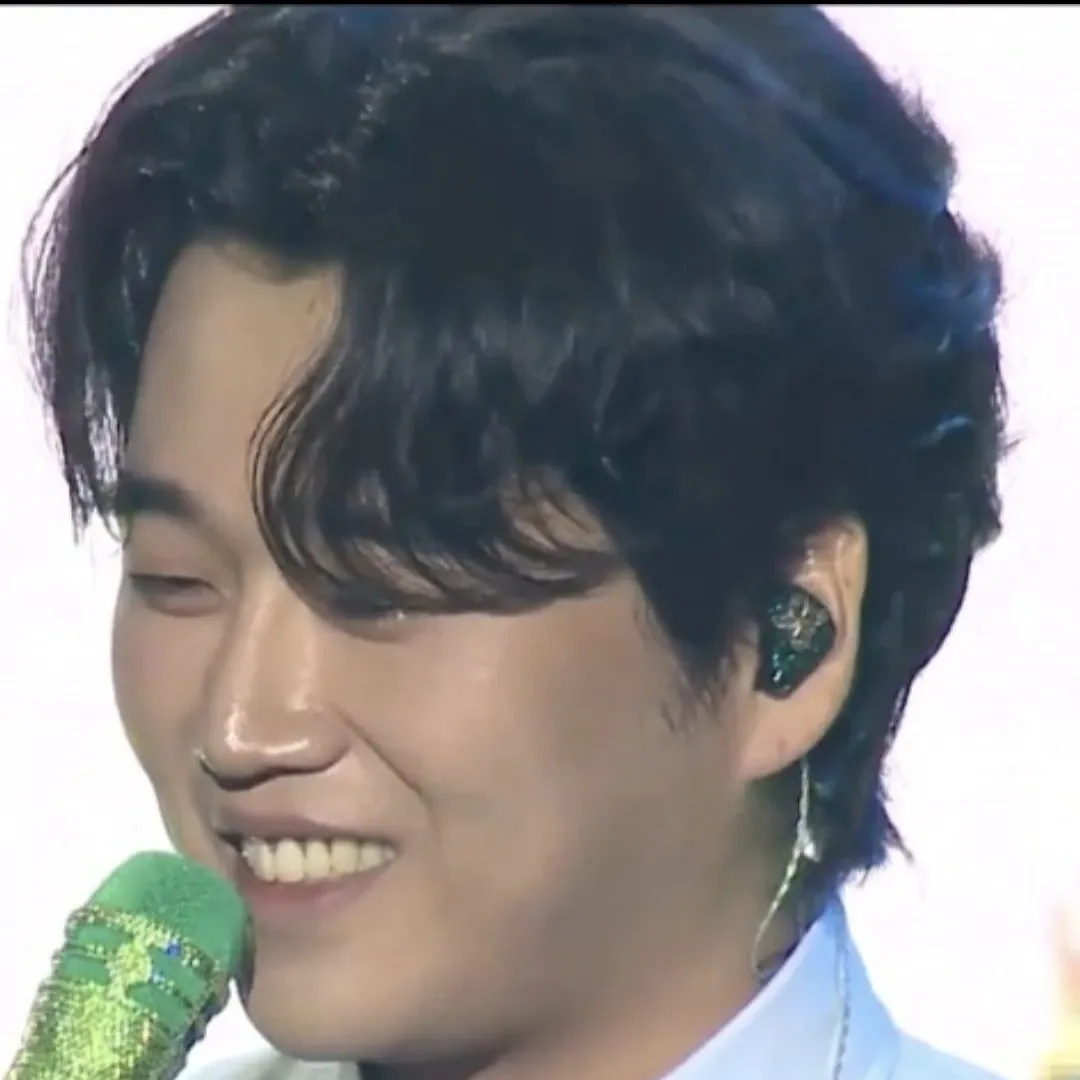 Latest photo of Hwang Youngwoong