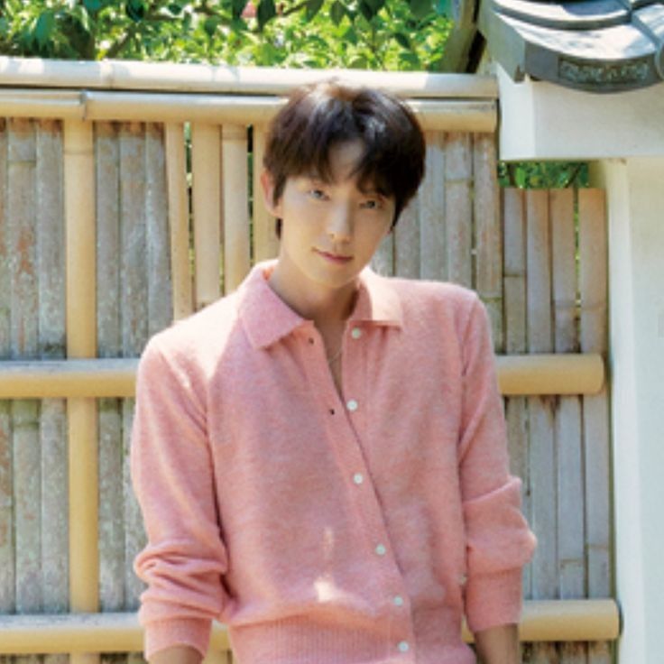 Latest photo of Lee Joongi