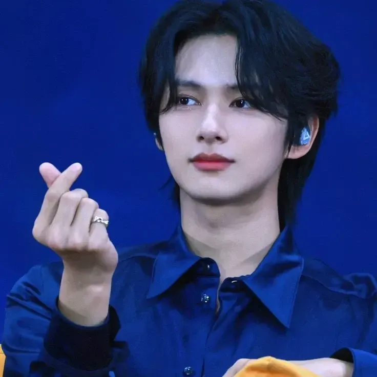 Behind-the-scenes cut of Wen Junhui