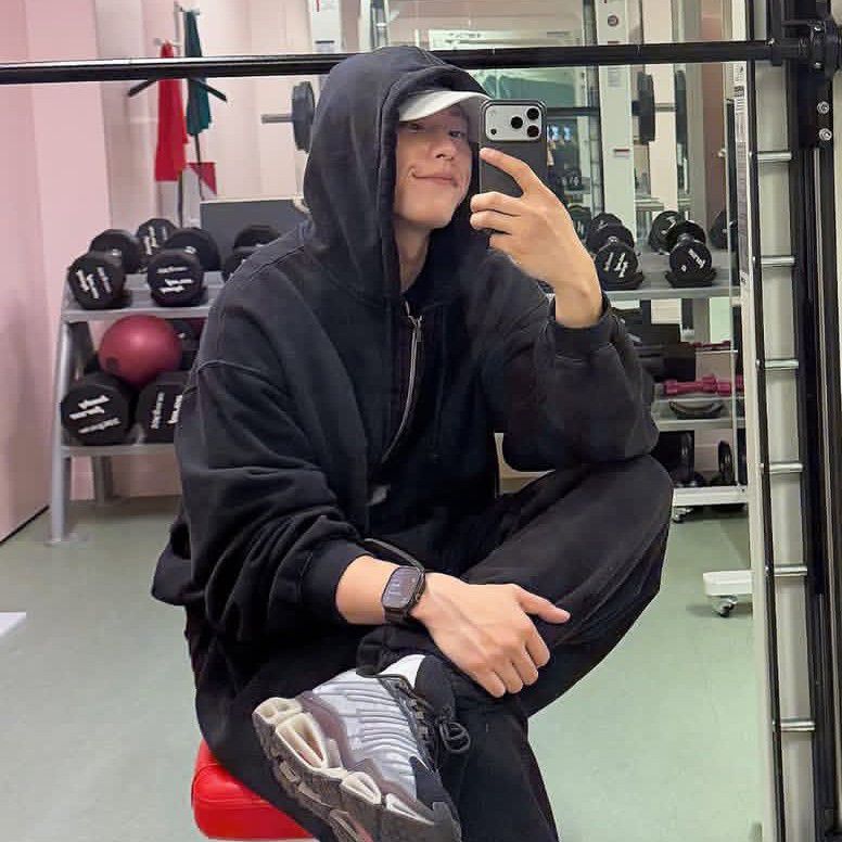 Recent activity shot of Kim Sungcheol