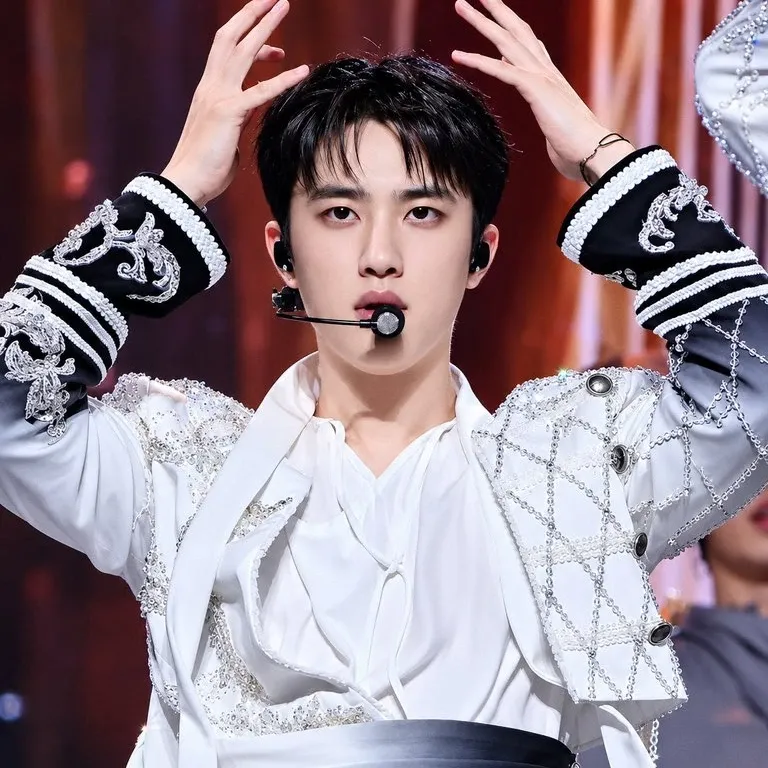 Cuplikan di balik layar dari Doh Kyungsoo (D.O.)