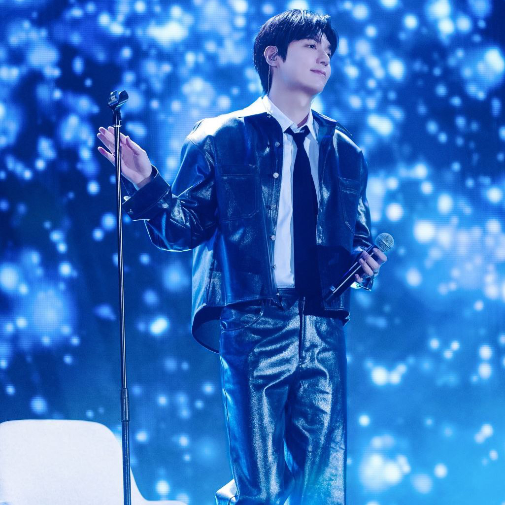 Recent activity shot of Lee Minho