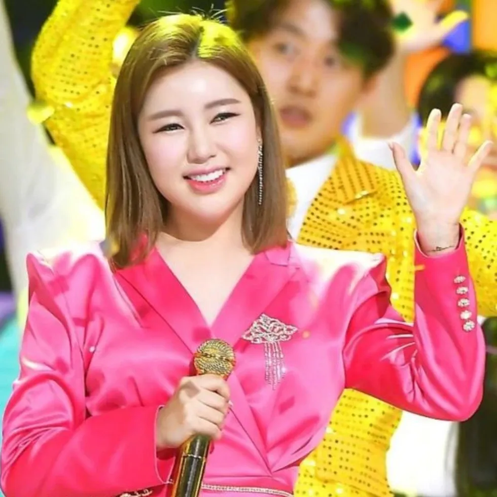 Momen yang diabadikan oleh penggemar Song Gain