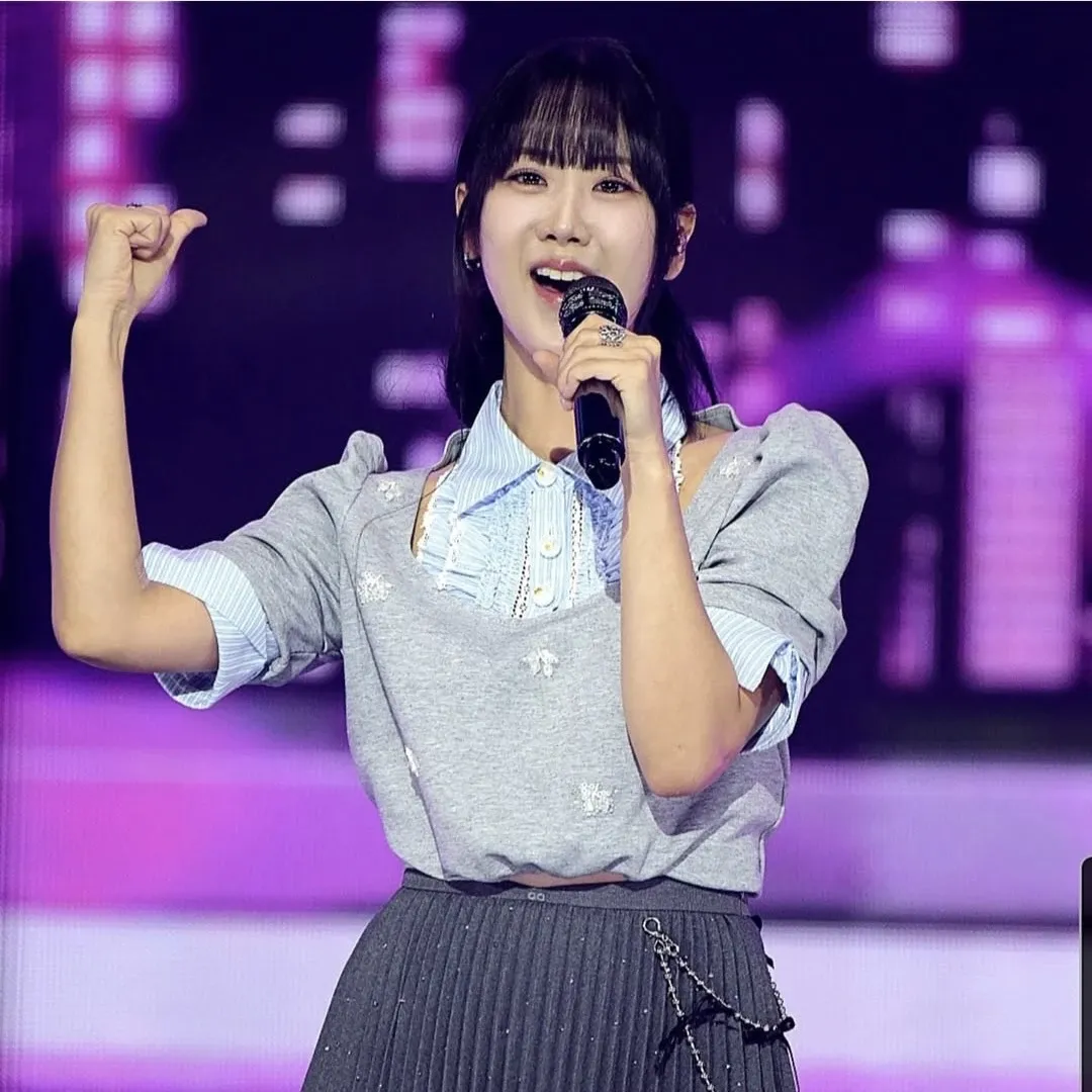 Latest photo of Kang Hyeyeon