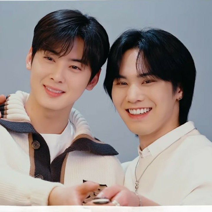 Latest photo of Cha Eunwoo