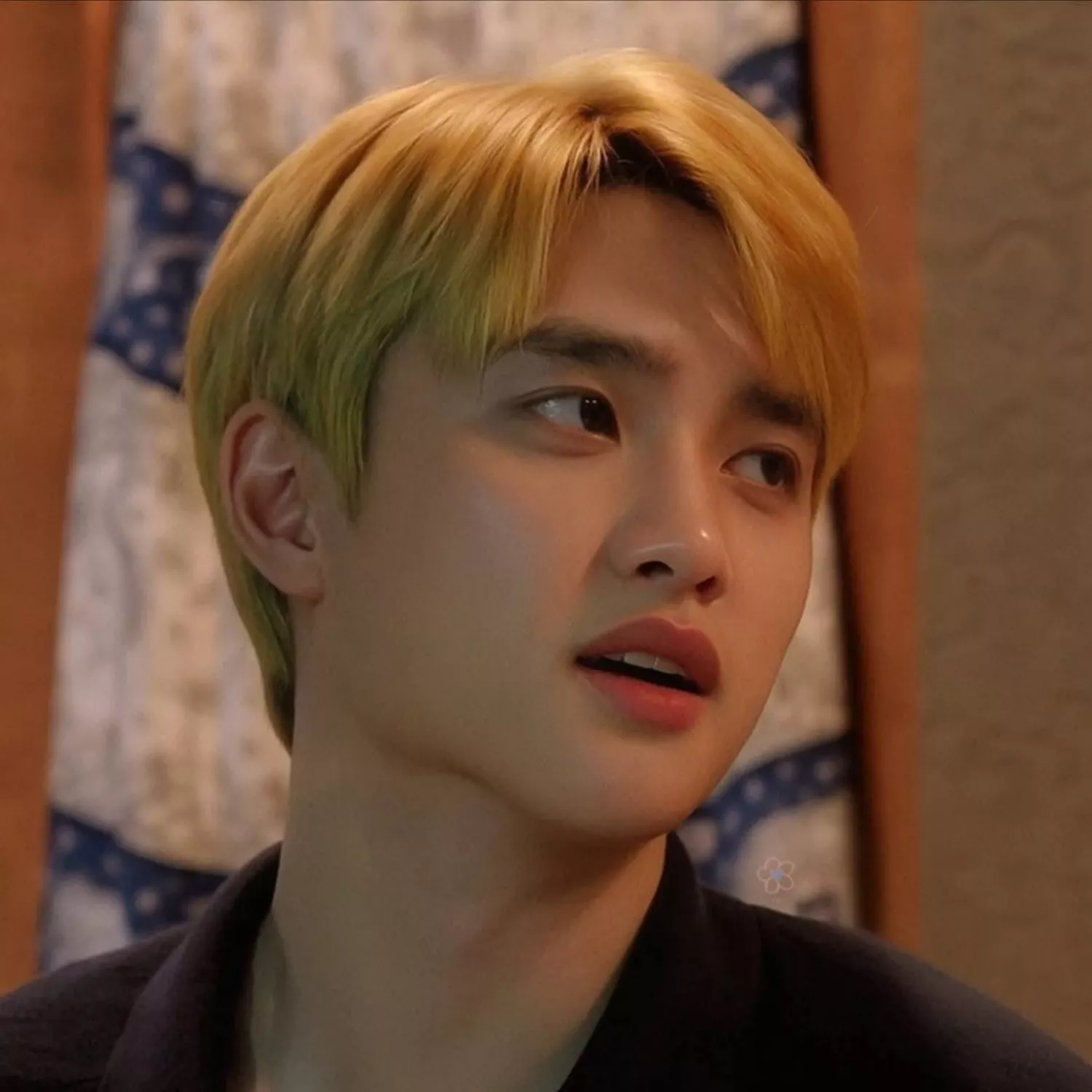 도경수 (디오)의 비하인드 컷