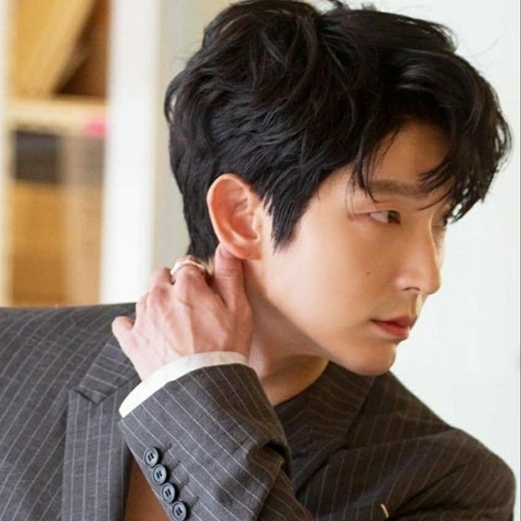 Latest photo of Lee Joongi