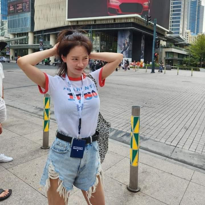 Cuplikan di balik layar dari Song Jihyo