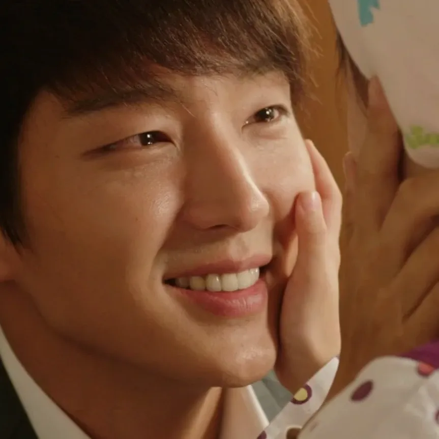 이준기 최근 활동샷
