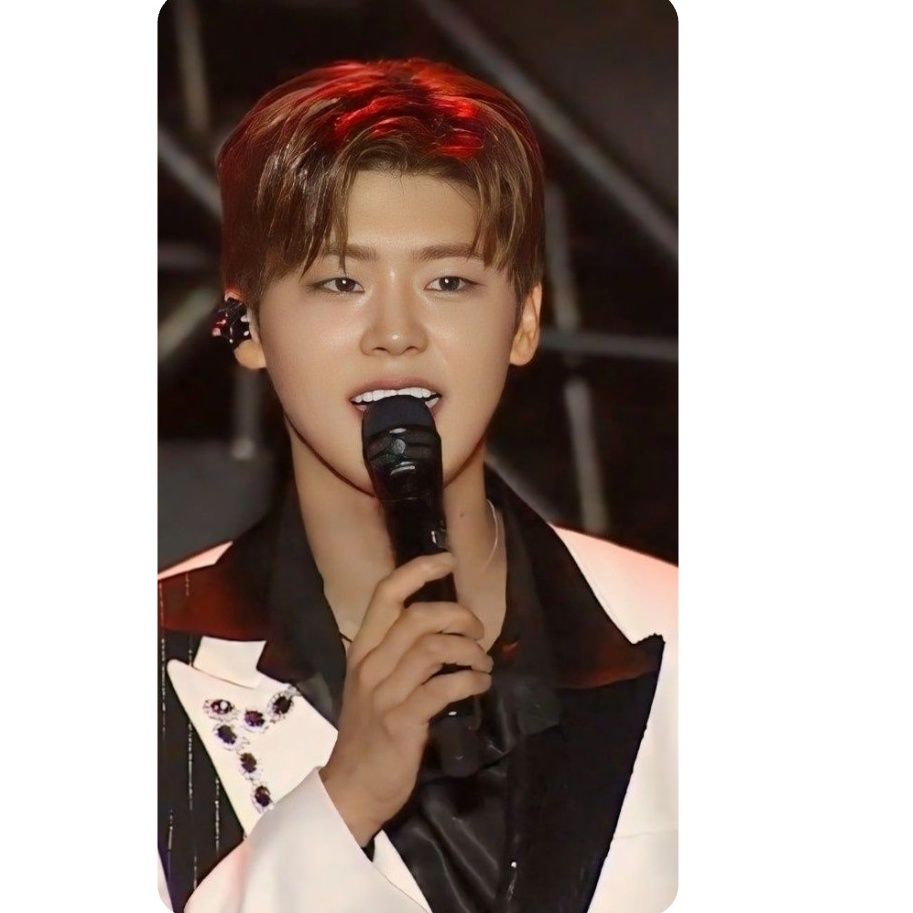 박지현 최근 활동샷