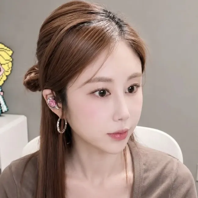 Momen yang diabadikan oleh penggemar Kim Soyou