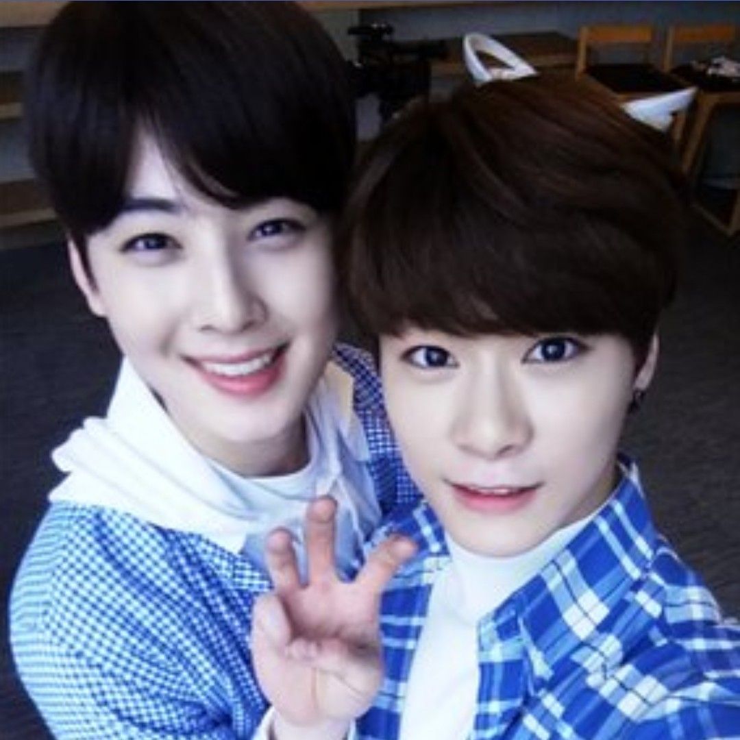 粉丝拍下的车银优瞬间