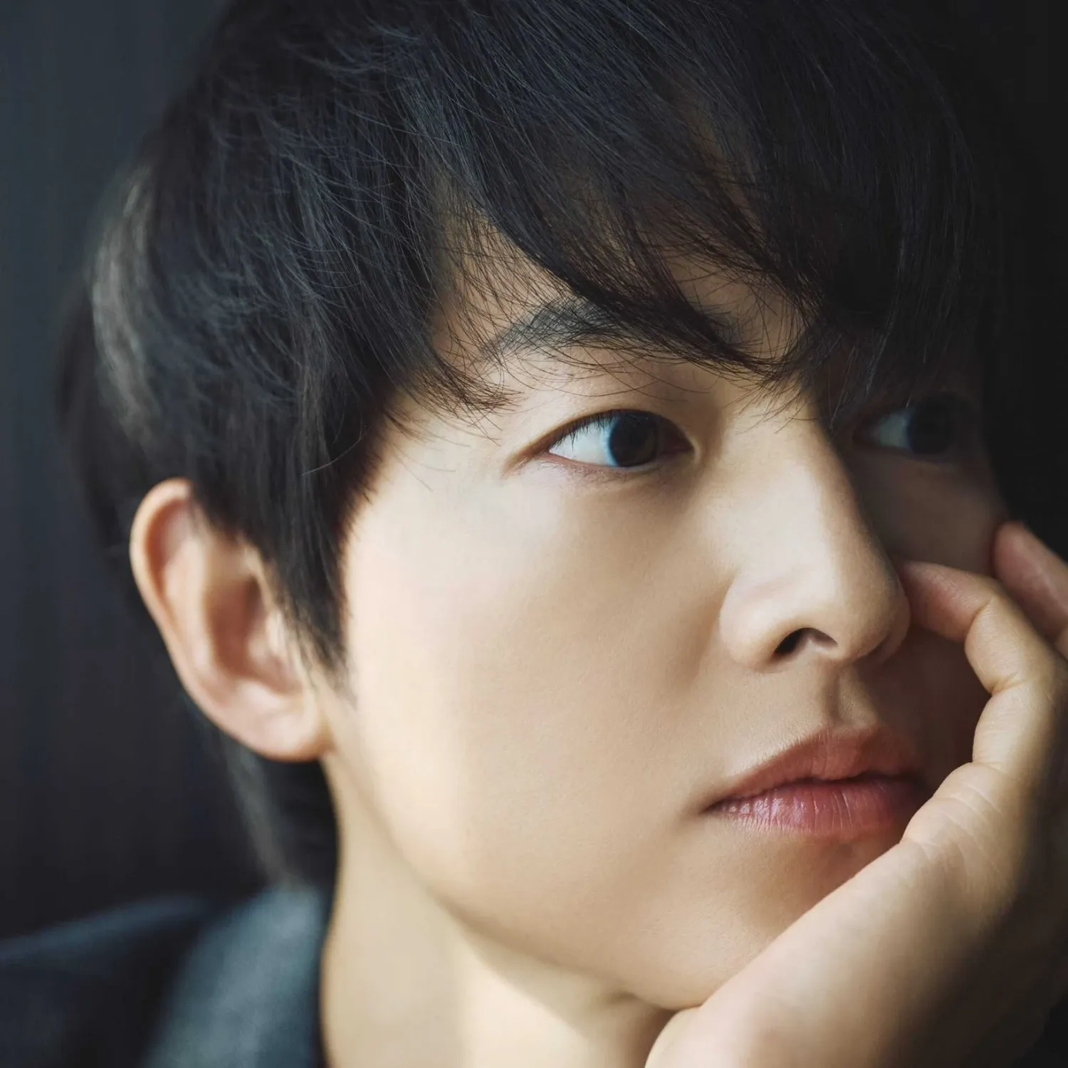 Behind-the-scenes cut of Song Joongki