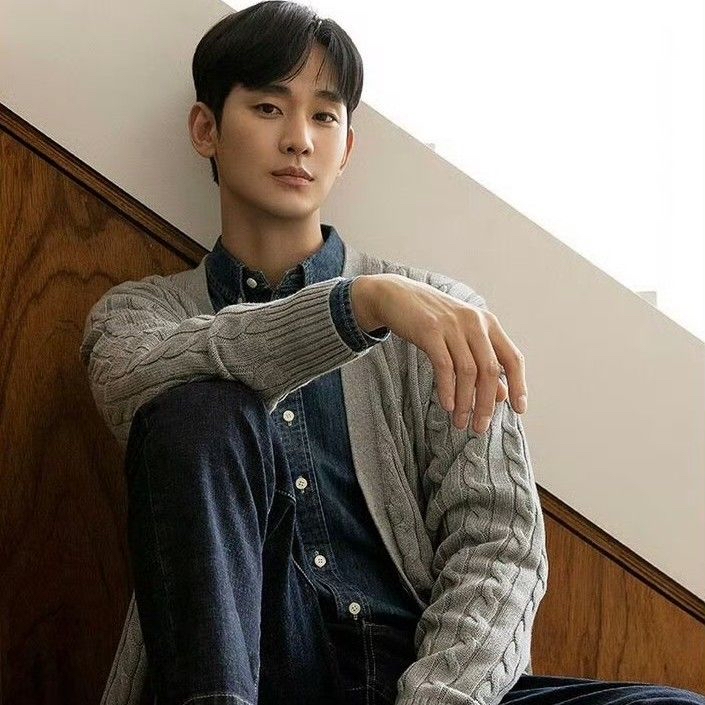 Behind-the-scenes cut of Kim Soohyun