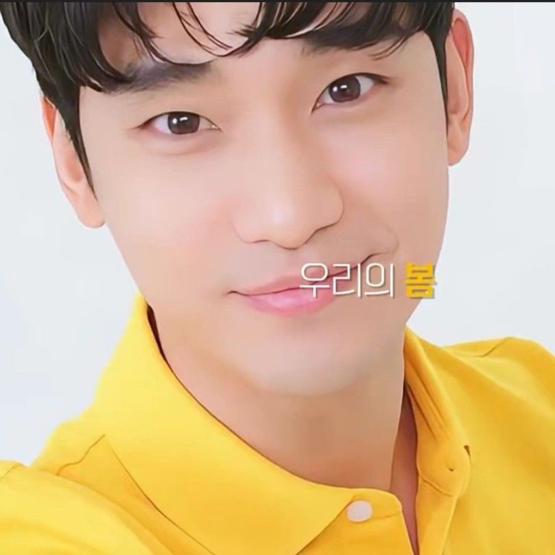 粉絲拍下的金秀賢瞬間