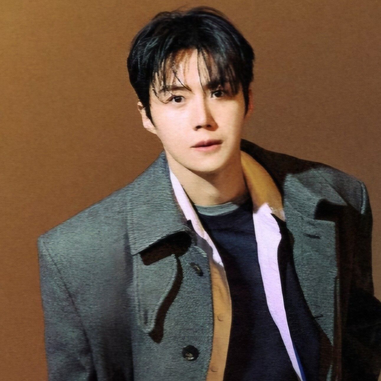 Behind-the-scenes cut of Kim Seonho