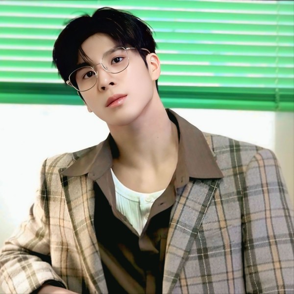 Top moment of Jeong Dongwon selected by the fandom