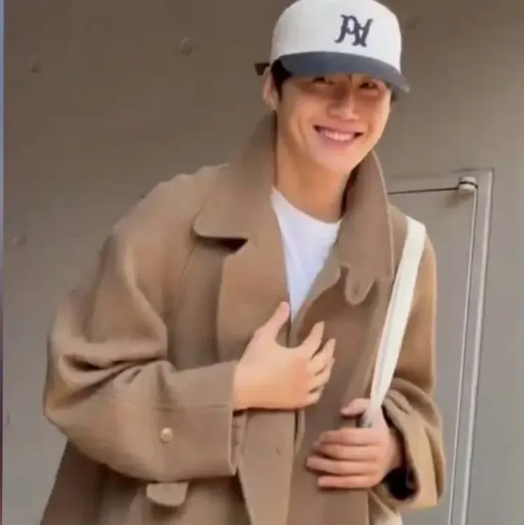 Foto kegiatan terbaru dari Kim Seonho