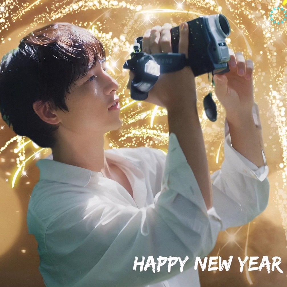 A moment captured by a fan of Song Joongki