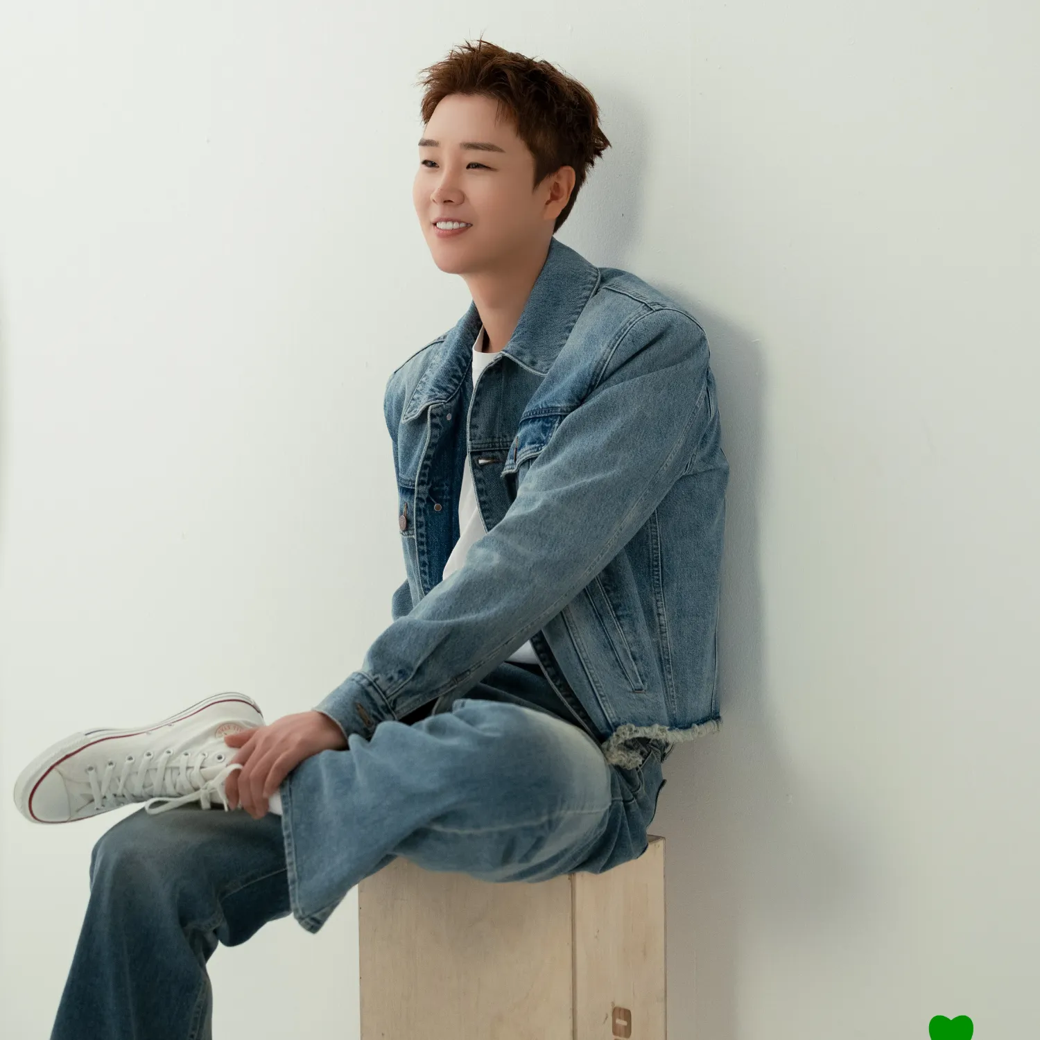 Behind-the-scenes cut of Song Minjun