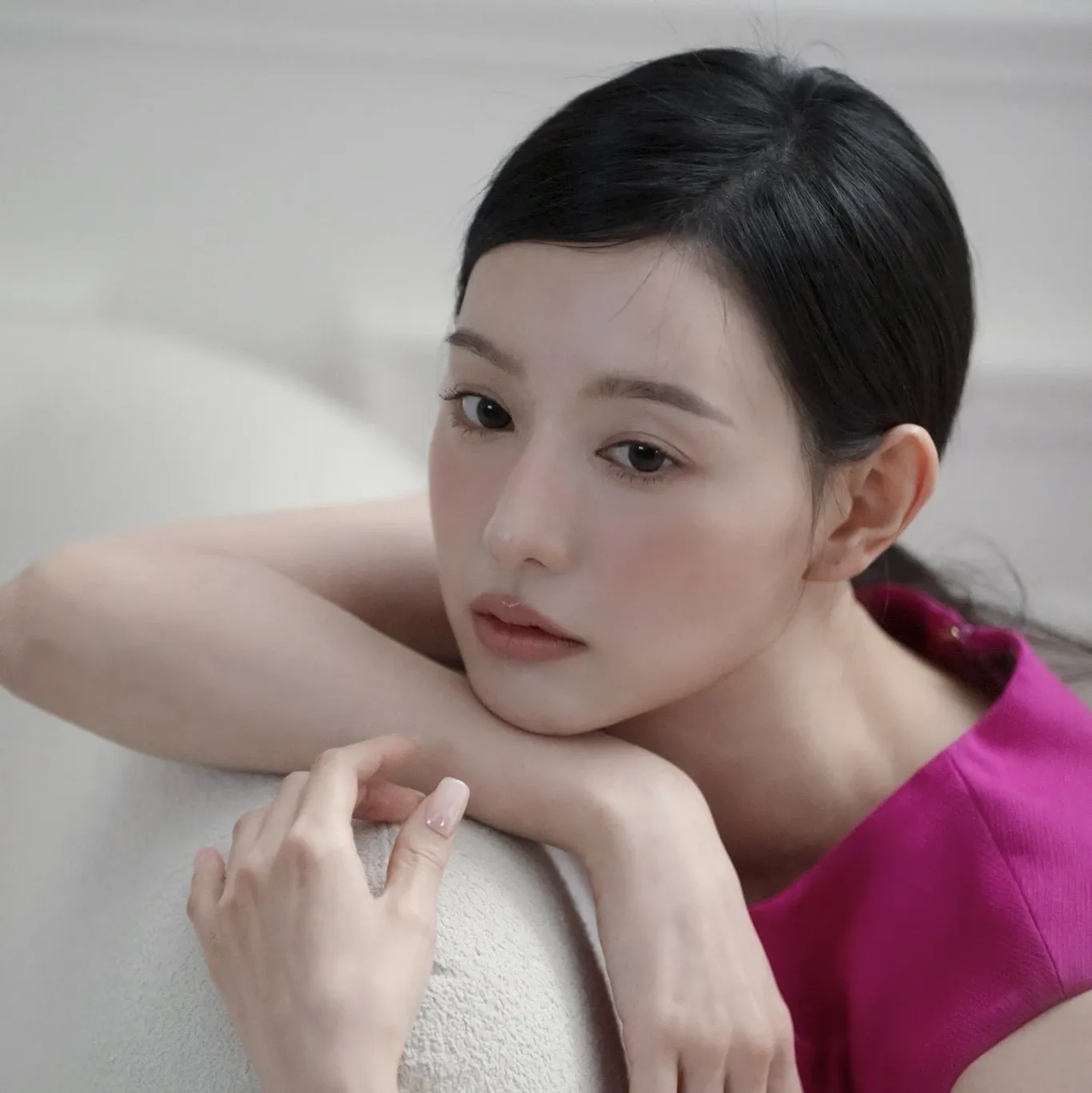 Behind-the-scenes cut of Kim Jiwon