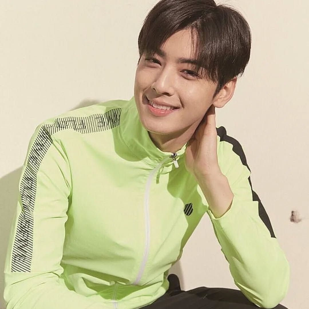 Recent activity shot of Cha Eunwoo