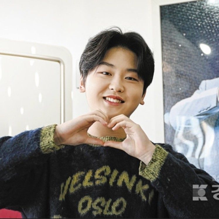 Recent activity shot of Park Sungon