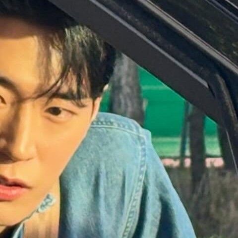 Behind-the-scenes cut of Park Seoham