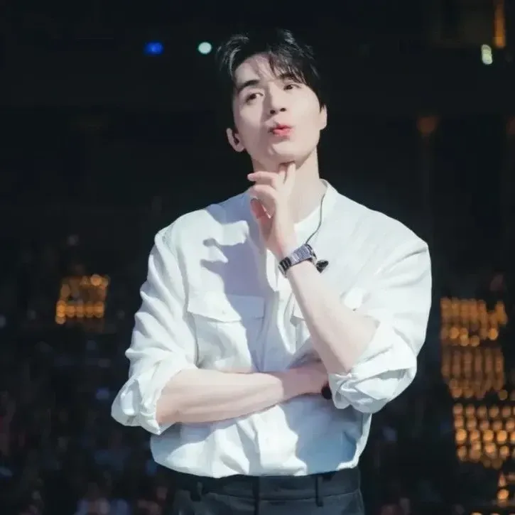 Latest photo of Lee Dongwook