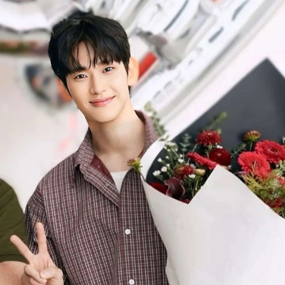 Recent activity shot of Kim Soohyun