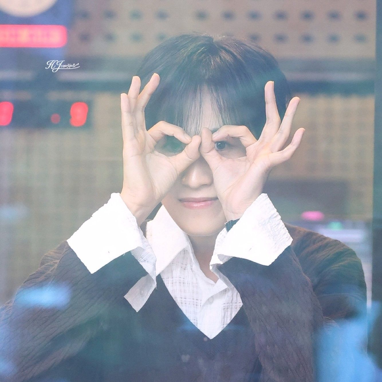 김희재의 비하인드 컷