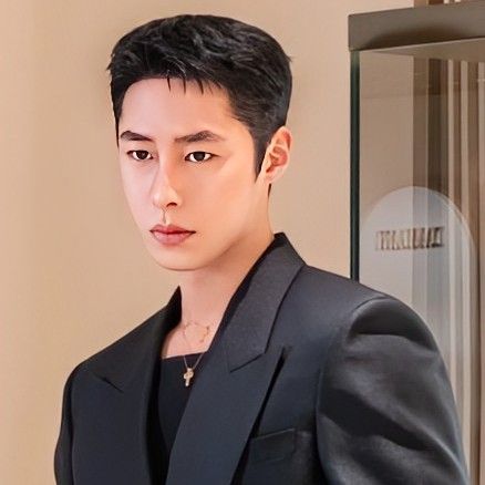 Recent activity shot of Lee Jaewook