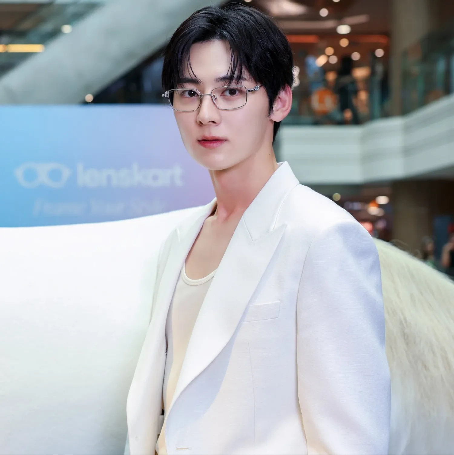 Recent activity shot of Hwang Minhyun